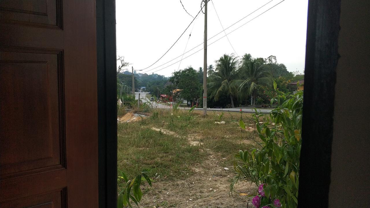 Lot7040 * Malacca