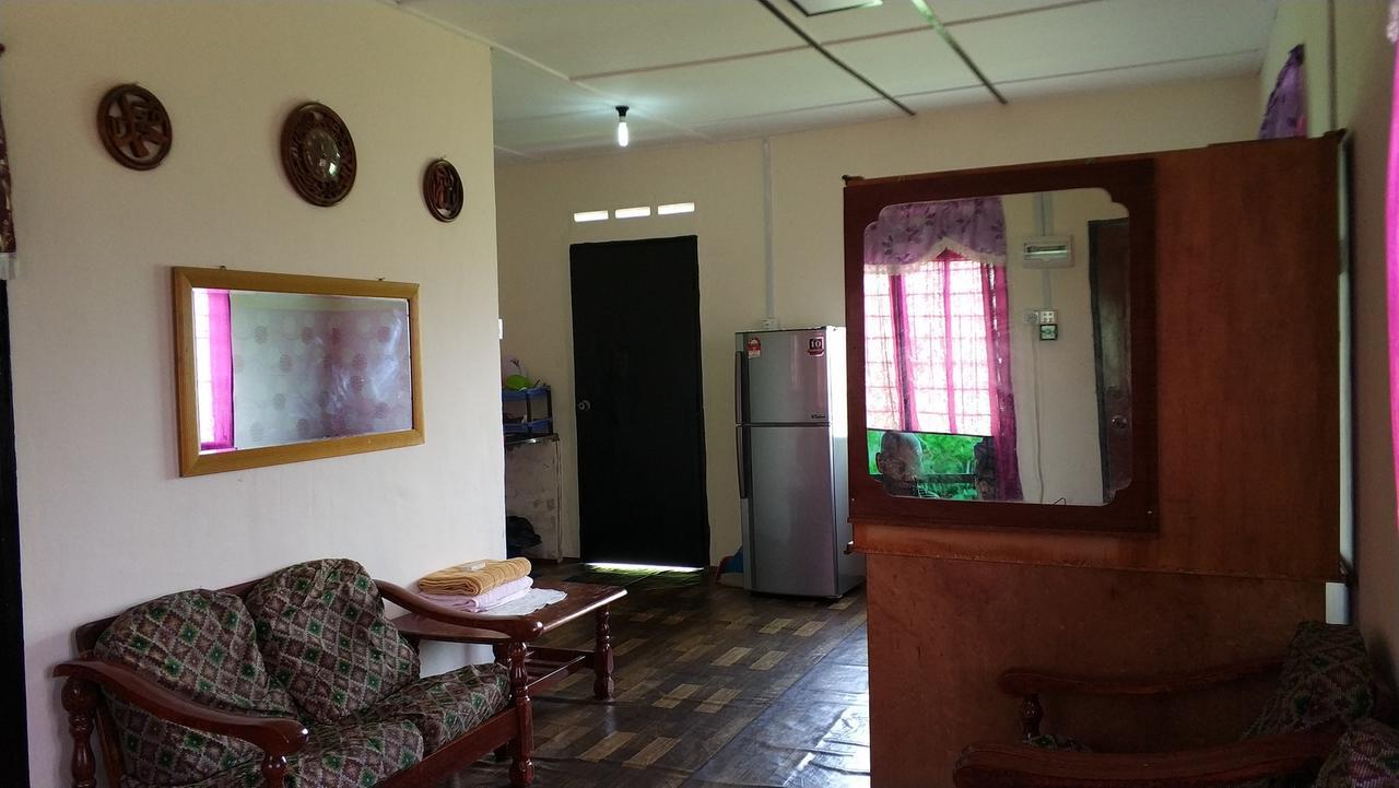 Lot7040 Malacca